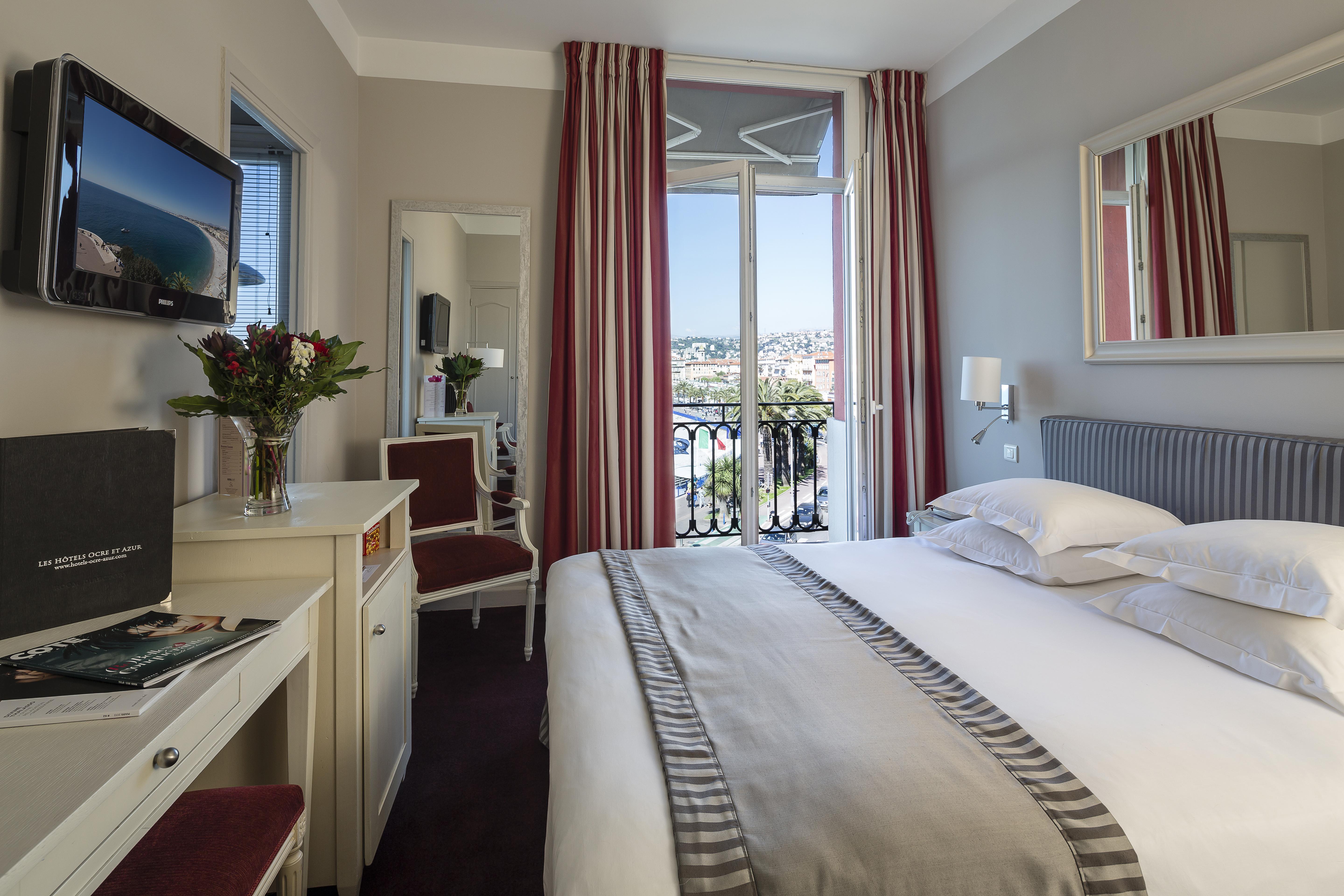 Suisse Hotel 4*