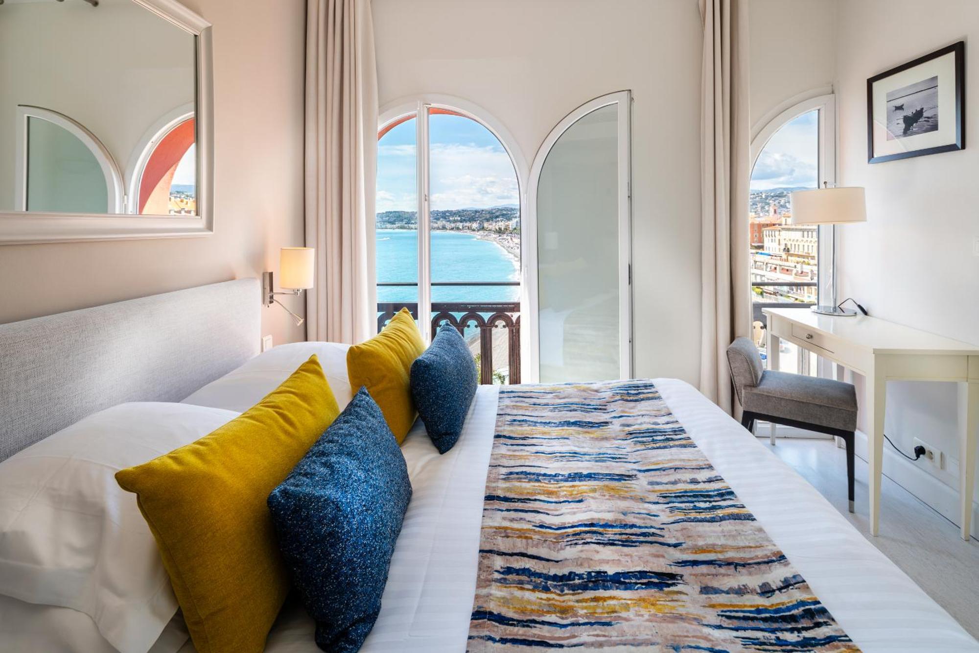 Suisse Hotel